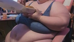 Thankful feedee eats and chats