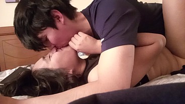 Mi amiga cristiana de 18 años se volvio adicta a mi, quiere que la embaraze para que se quede conmigo para siempre, su novio piensa que esta en la iglesia