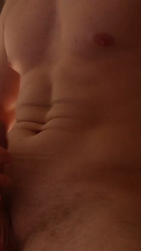 Strong hunk flexing and wanking his big cock and cums   Clip 1