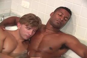 Interracial man Sex On A bed And In A pretty Tub