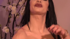 ”Lustful TBabe Kimberlee Stroking Her Thick Meat”