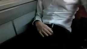 sục cặc tr&ecirc_n xe bus