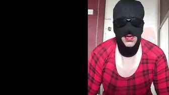 Bisexual crossdresser in stockings reveals a secret and jerks off