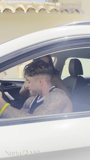Outdoor POV Cock Sucking and Fucking in the Car