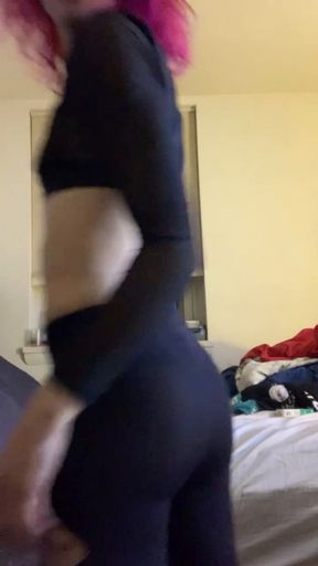 Ass/legging worship