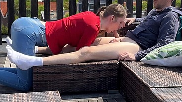 Hot fuck on rooftop in La Hage