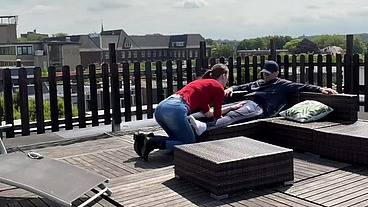 Hot fuck on rooftop in La Hage