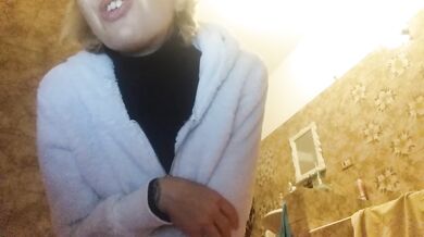 I make him beg screaming in Italian while I choke his cock with my filthy words