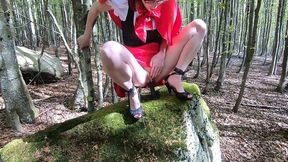 godons nous dans les boisje me gode en pleine foret, en deguisement de ...