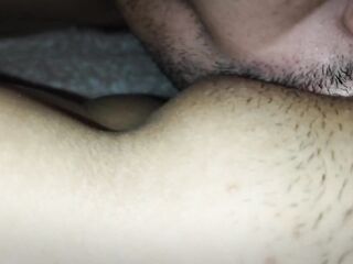 Dad chupa mi coño caliente y mojado