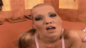 kyra banks loves it raw