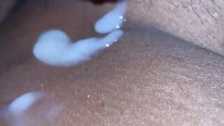 Spermsprut, orgasme &#8211; Indisk hore suger kuk etter å ha blitt rumpet