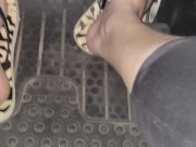 Come on a drive with me in my flip flops