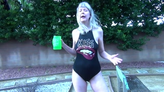 Jamie Foster Wetting in the Wind