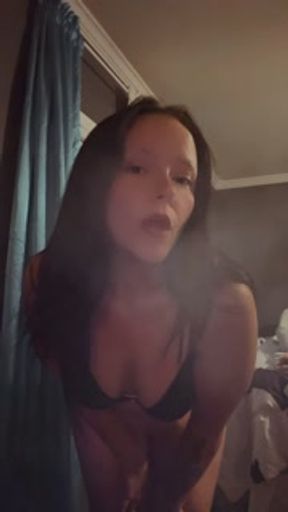 Showing off while I smoke 💨