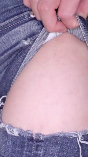 Spectacular moment from "Part 1 The fair-skinned slender lewd beauty was a clerk at a certain izakaya in Tokyo. Mizuki"