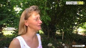 AMATEUR EURO - Horny Couple It's Taking A Sexual Brake From Their House Duties