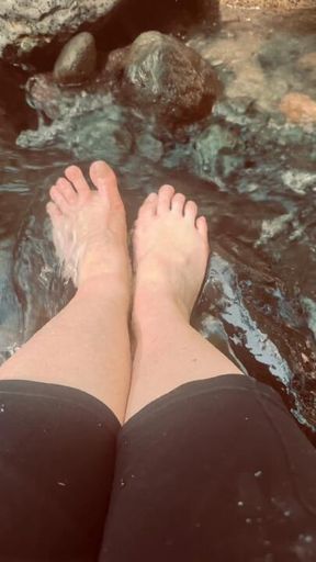 Creekside: Nature’s Touch