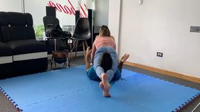 Mariana Mixed Wrestling in Jeans