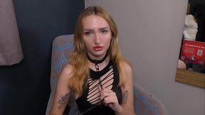 British Porn Model Kitty Marie Gives Perfect BBC HandJob to Completion.