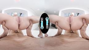 Kiara Cole as a cheerleader in VR