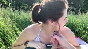 Dirty roadside BJ - passing pedestrians and drivers oblivious to my cum-gushing mistress