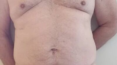 Old masturbator straight up stroking