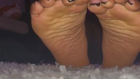 Soothing Black French Tip Fun