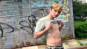 CzechHunter - Athletic gay bareback fingering