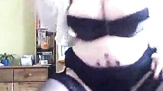 Algeria's Hottest MILF Gives an Unforgettable Blowjob & Rides Big Dick
