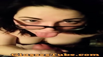 Sexy teen sucks and recieves facial