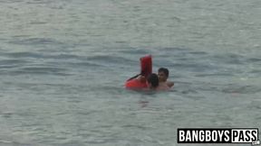 Lifeguard bangs cute jock after saving him nude on beach