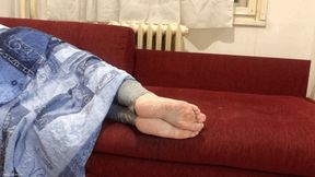 NAPPING TICKLE ROOMMATE SMALL FEET - MP4 HD