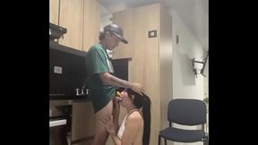 Mi hermanastro me follo en la cocina - Amateur Latina Step Sister gives a