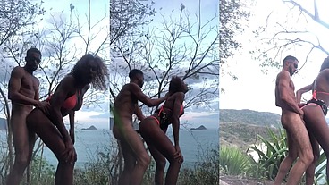 Arrombei o rabao da safado gulosa por uma pica grande