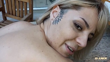 ED JUNIOR ESTOURANDO O CU DE UMA NOVINHA LOIRINHA BRAQUINHA SAFADINHA TATUADA E SEM CAMISINHA