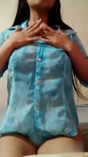 horny girl masturbates