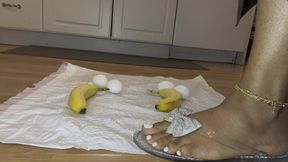 Food Smashing and Trampling