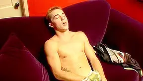 Kelly Coopers Hot Undie Tease: Jacking Off Like Never Before – UndieTwinks