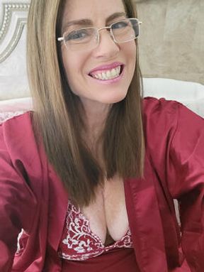 Your Sultry Girlfriend Nikki Tucks You In With Some Late Night Personal Attention