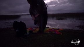 gozando na beira da lagoa, hippie aventureira nao resistiu ao tesao acumulado enquanto fazia trilha com tesao e adrenalina - my infinities first #11 - rio grande do sul