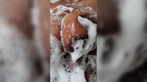 Ebony MILF Compilation � Big Boobs &mdash;  Wet Pussy &mdash;  Twerking & Bath Time Tease