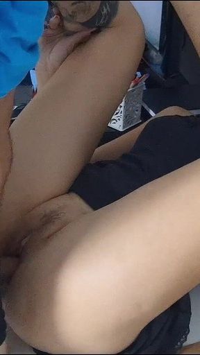 Secretary Shows off to Delivery Man!