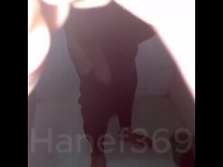 The sister-in-law from the next house came and fucked me as she pleased. Part_01