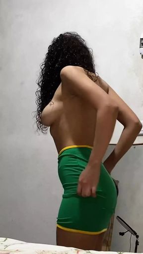 You like my natural tits, my shaved pussy and my little ass, I hope you leave a nice comment
