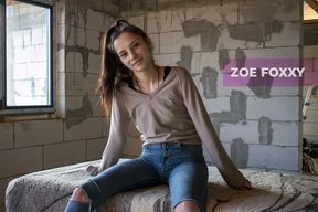 Zoe Foxxy In Quick Fucking In An Abandoned Building