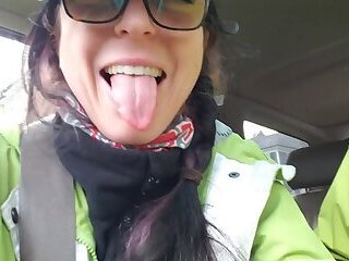 Road Head Creamy Mouthpie Swallow After a Cum Spill