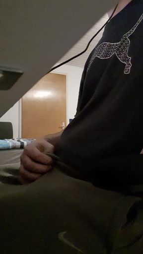 Cam Catches Guy Jerking Off