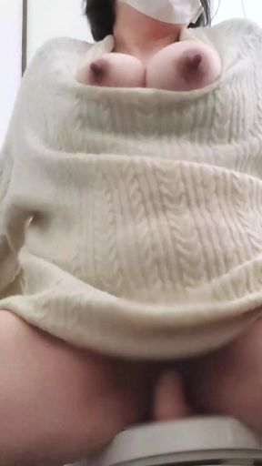 A Married Woman Gets Excited by Toilet Masturbation