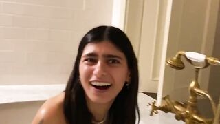 Indian Pornstar Mia Khalifa Comes Back to Porno